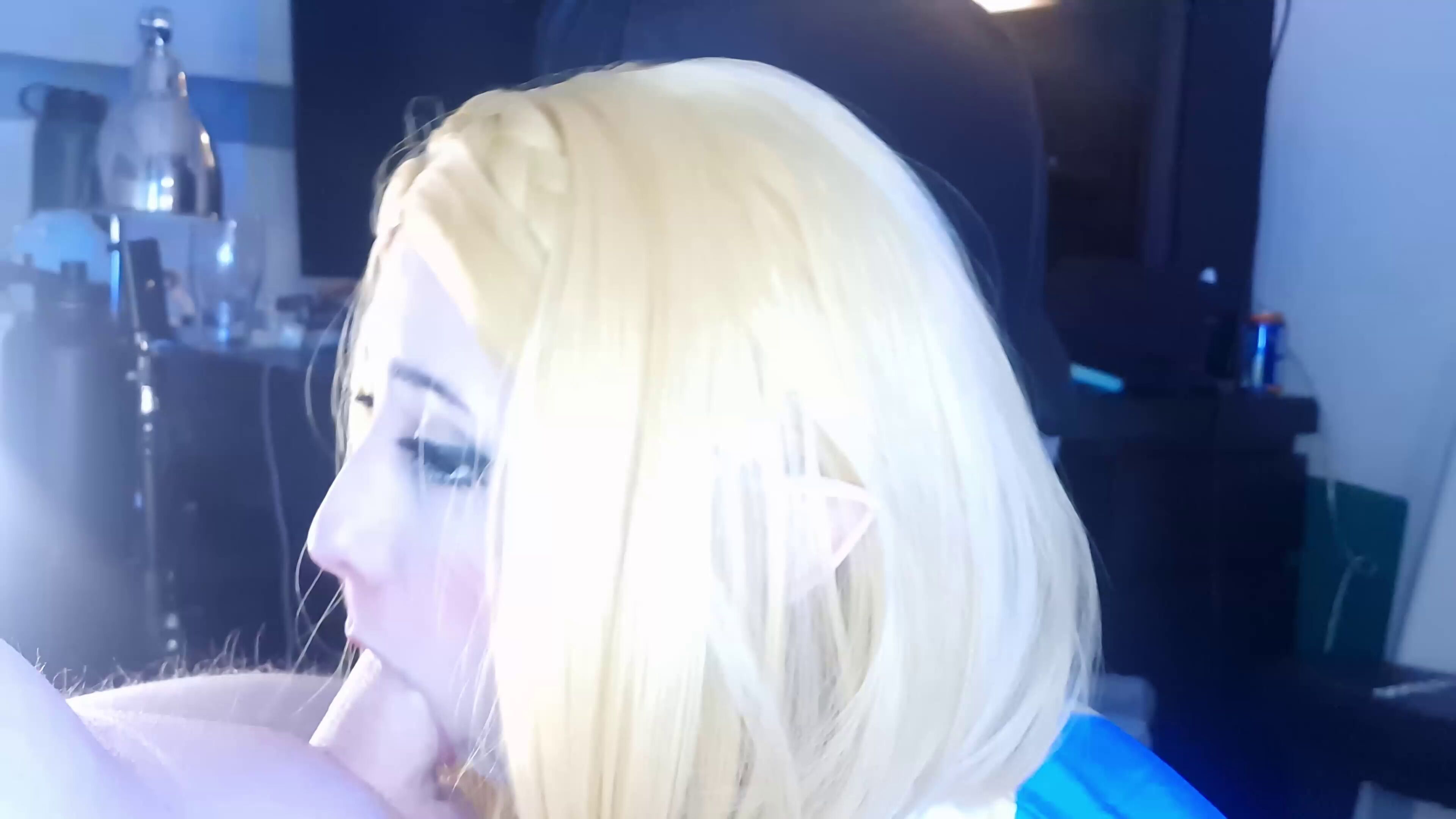 Zelda's Oiled POV Body Feast